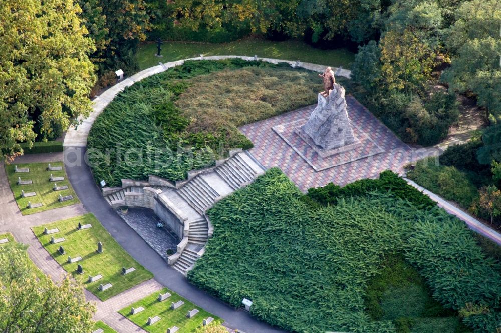 Aerial image Seelow - Russian war cemetery in Seelow in the state Brandenburg, Germany