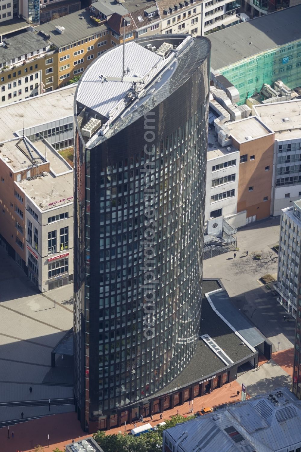 Dortmund from the bird's eye view: View of the RWE Tower, a high rise office building in downtown Königswall / corner Freistuhl Dortmund in North Rhine-Westphalia