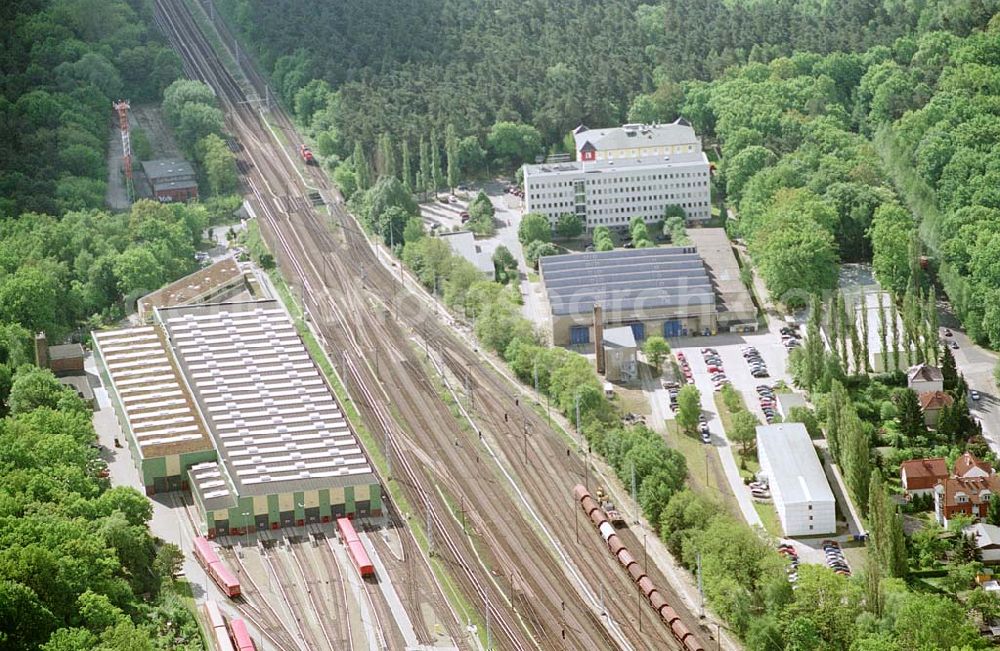 Aerial photograph Berlin -Grünau - S-Bahndepot der Berliner S-Bahn GmbH und Gelände der Bombadier AG östlich des S-Bahnhofs Grünau. Ort: Berlin -Grünau Datum: 15.05.03