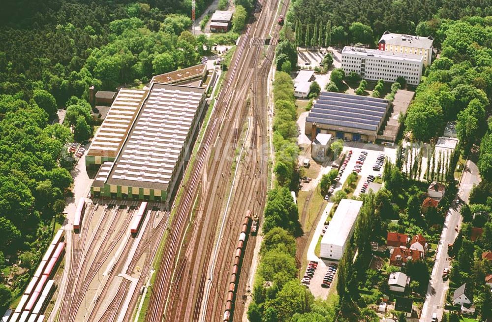 Berlin -Grünau from above - S-Bahndepot der Berliner S-Bahn GmbH und Gelände der Bombadier AG östlich des S-Bahnhofs Grünau. Ort: Berlin -Grünau Datum: 15.05.03