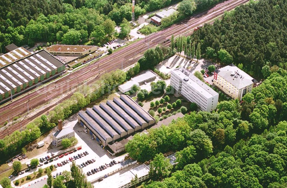 Berlin -Grünau from the bird's eye view: S-Bahndepot der Berliner S-Bahn GmbH und Gelände der Bombadier AG östlich des S-Bahnhofs Grünau. Ort: Berlin -Grünau Datum: 15.05.03