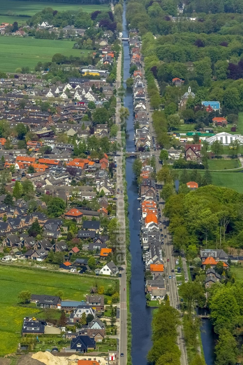 'S-Graveland from above - Partial view of the village 'S-Graveland and the channel 'sgravelandsche Vaart in the province's North Holland in the Netherlands