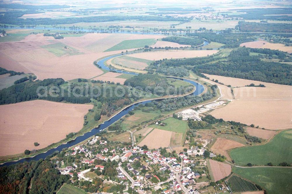 Aerial photograph Tornitz - Blick auf die Saalemündung bei Tornitz