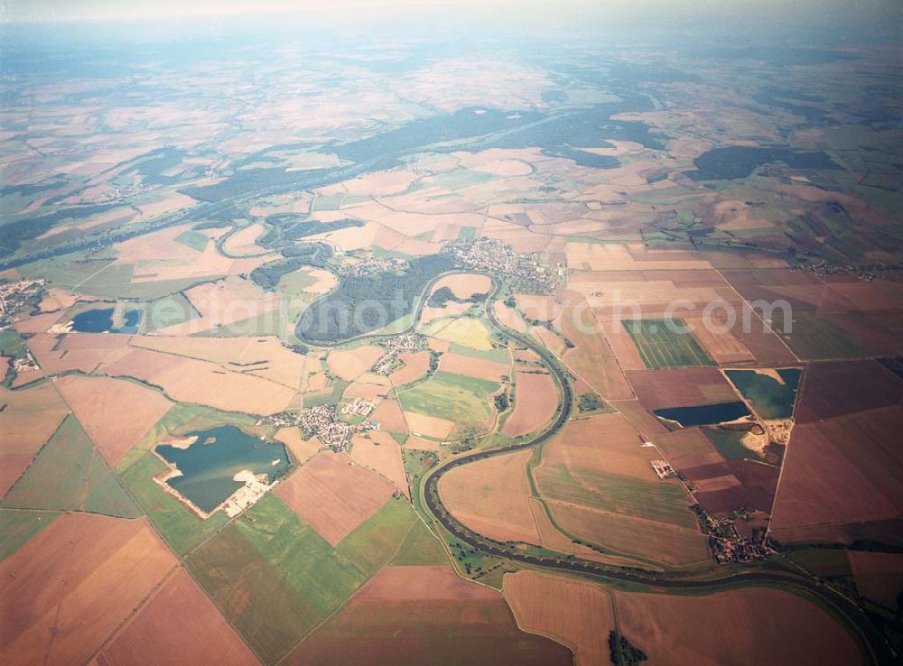 Tornitz from above - Blick auf den Saaleverlauf an der Elbmündung bei Tornitz, Barby, Grizehne und Groß Rosenburg.