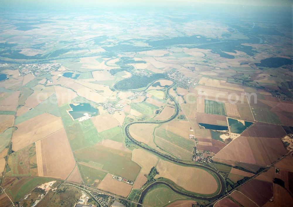 Aerial photograph Tornitz - Blick auf den Saaleverlauf an der Elbmündung bei Tornitz, Barby, Grizehne und Groß Rosenburg.