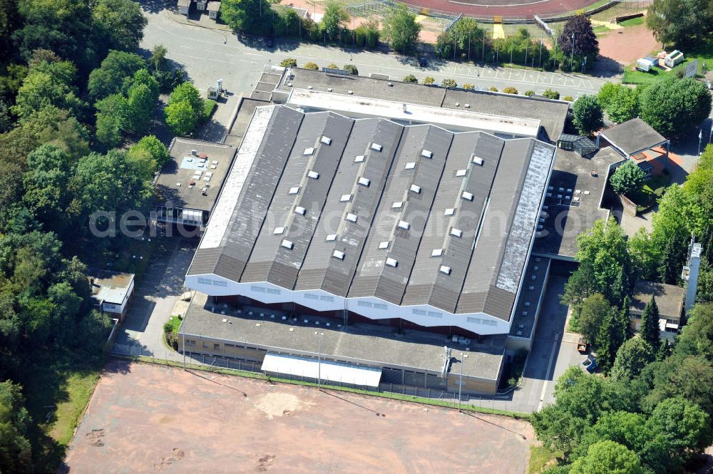 Saarbrücken from above - Die Saarlandhalle der Congress-Centrum Saar GmbH in Saarbrücken. The place of event Saarlandhalle.