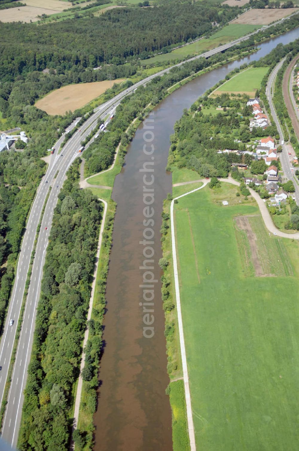 Saarfels from above - Blick aus Südost auf den Verlauf der Saar mit der Nietmündung im Hintergrund.