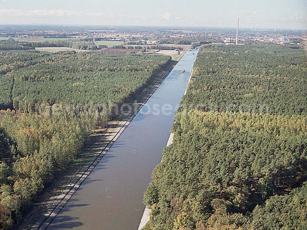 Hohenwarthe / Sachsen -Anhalt from the bird's eye view: 14.10.2003 Sachsen -Anhalt Elbe-Havel Kanal