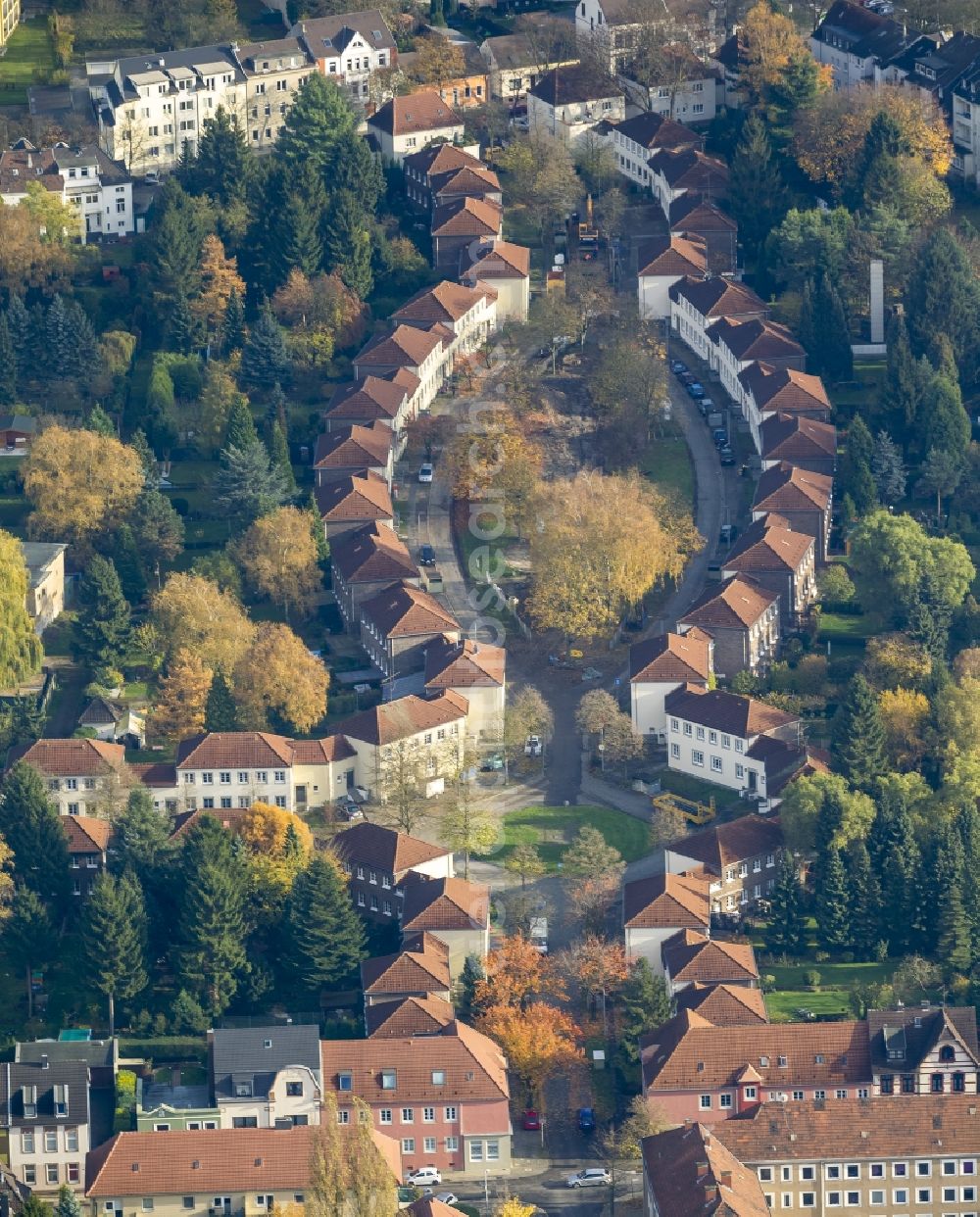 Aerial image Mülheim an der Ruhr - View of the landmarked residential settlement at Salierstrasse in the Broich district of Muelheim an der Ruhr in the state North Rhine-Westphalia