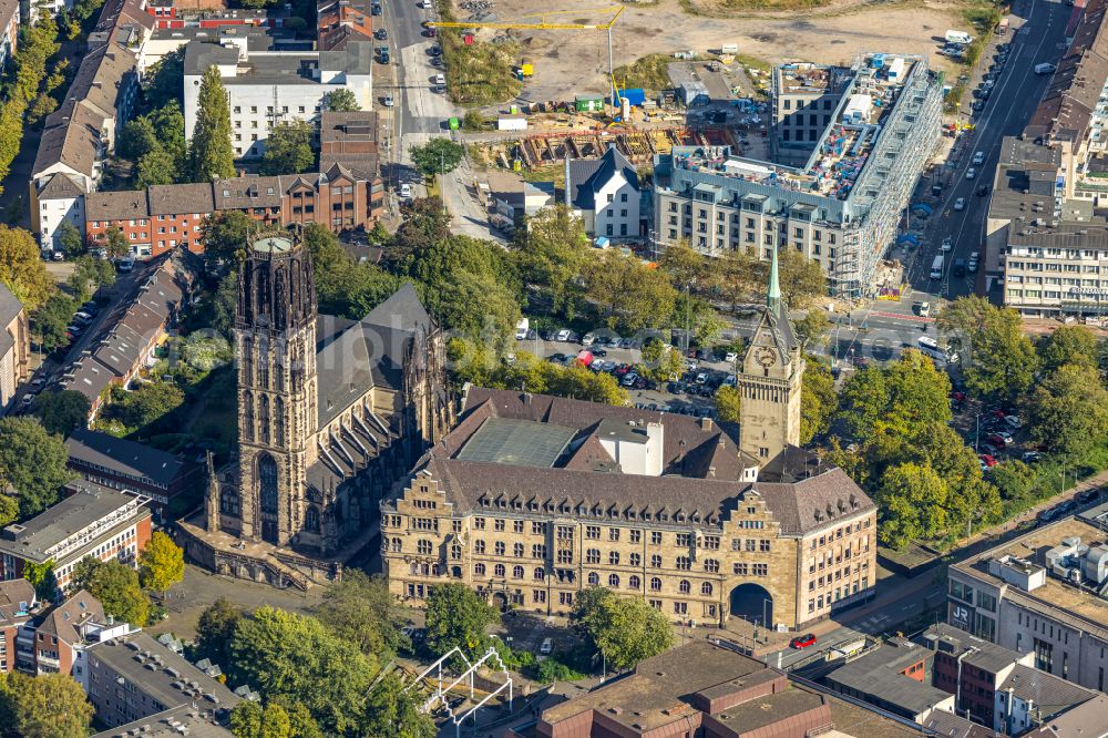 Aerial image Duisburg - Town Salvator church and Hall building of the city administration in the district Altstadt in Duisburg at Ruhrgebiet in the state North Rhine-Westphalia, Germany