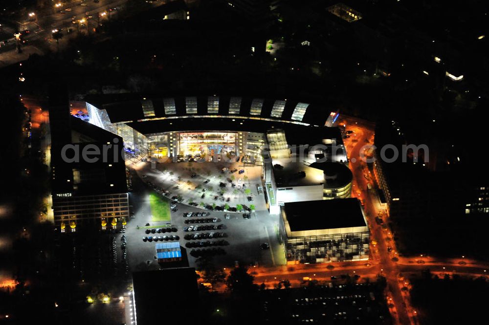 Berlin from the bird's eye view: Nachtaufnahme: Mercedes Welt am Salzufer in Berlin Charlottenburg mit Beleuchtung anläßlich des Festival of Lights. Night Shot: Mercedes World at the Salzufer street in Berlin with illumination during the Festival of Lights.