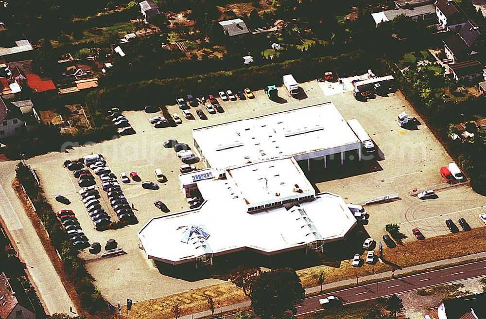 Aerial image Salzwedel / Sachsen-Anhalt - Salzwedel / Sachsen-Anhalt Blick auf die Mercedes-Niederlassung in Salzwedel / Sachsen-Anhalt Adresse: SternPartner GmbH & Co. KG Mercedes-Benz Vertreter Arendseer Straße 28 29410 Salzwedel Tel.: 03901 / 849 - 0 06.09.2003