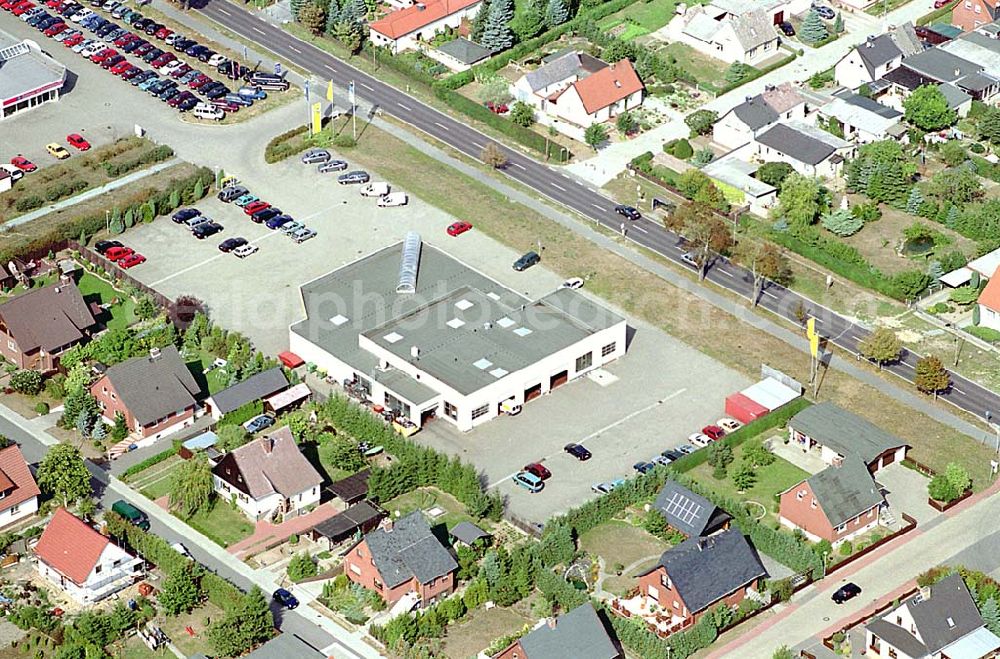 Aerial photograph Salzwedel / Sachsen-Anhalt - Salzwedel / Sachsen-Anhalt Blick auf das OPEL-Autohaus in Salzwedel / Sachsen-Anhalt Adresse: Autohaus Altmark GmbH Arendseer Str. 26 29410 Salzwedel Tel: 03901 / 33014 Fax: 03901 / 26161 06.09.2003