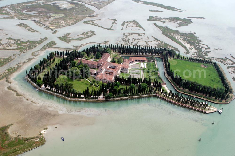 Aerial image Venedig - Blick auf die Insel San Francesco del Deserto. Sie wurde nach dem Heiligen Franz von Assisi benannt. Heute befindet sich hier ein Franziskanerkloster. View to the island San Francesco del Deserto in Venice, wich is named after the holy Franz of Assisi. Today an monastery is situated on this island.