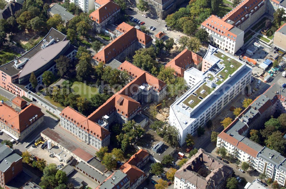 Aerial image Berlin-Lichtenberg - Gelände des Sana Klinikums in Berlin-Lichtenberg. Das Sana Klinikum Lichtenberg gehört zur Sana Kliniken Berlin-Brandenburg GmbH. Dies sind Einrichtungen zur ambulanten, stationären und rehabilitativen Gesundheitsversorgung in Berlin und Brandenburg. Adresse / Kontakt: Sana Klinikum Lichtenberg Fanningerstraße 32, 10365 Berlin - Lichtenberg; Fon: 030 - 55 18 0; Fax: 030 - 55 18 40 04; Mail: info@sana-kl.de Weitere Informationen: http://