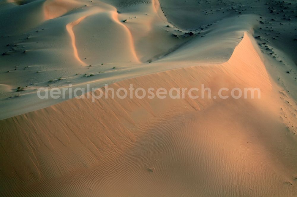 Aerial photograph Dubai - Sand and desert landscape near Dubai, United Arab Emirates