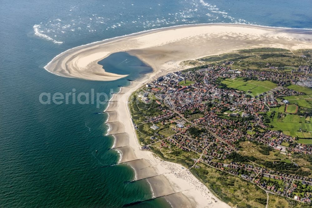 Borkum from the bird's eye view: Sandy coastline with Natural bay on the North Sea Island Borkum in the state Lower Saxony