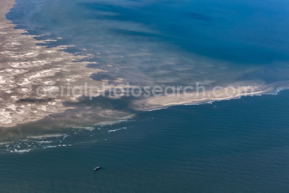 Süderoogsand from above - Sandbank- land area by flow under the sea water surface in Suederoogsand in the state Schleswig-Holstein, Germany