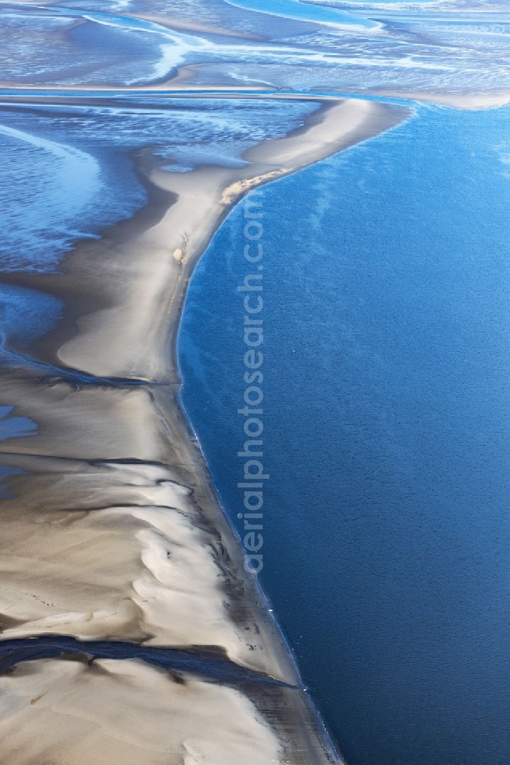 Aerial photograph Sankt Peter-Ording - Sandbank- forest area in the sea water surface of North Sea in Tating in the state Schleswig-Holstein