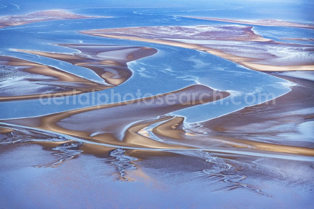 Aerial photograph Sankt Peter-Ording - Sandbank- forest area in the sea water surface of North Sea in Hedwigenkoog in the state Schleswig-Holstein