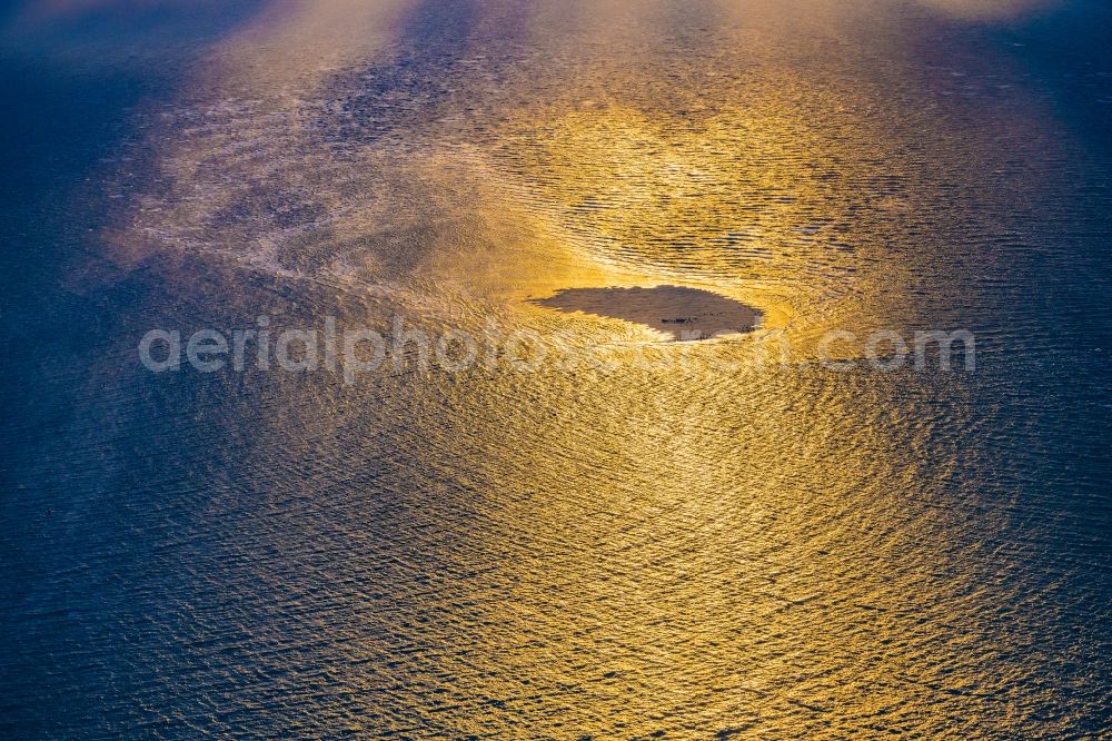 Hörnum from the bird's eye view: Sandbank - structures in the North Sea with seals in front of Hoernum (Sylt) in the state Schleswig-Holstein, Germany