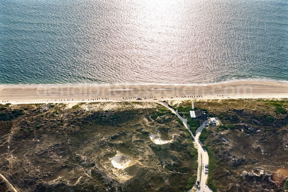 Westerland from the bird's eye view: Sandy beach landscape along the coastal course at the beach oasis in the sunset in the district Westerland in Sylt on the island of Sylt in the state Schleswig-Holstein, Germany