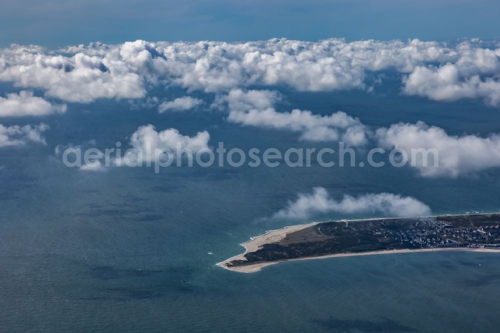 Hörnum (Sylt) from the bird's eye view: Sandy beach landscape along the coast of the North Sea - island in Hoernum (Sylt) in the state Schleswig-Holstein, Germany