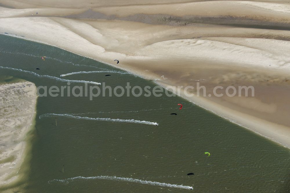 Aerial photograph Sankt Peter-Ording - Beach landscape on the North Sea coast in the district Sankt Peter-Ording in Sankt Peter-Ording in the state Schleswig-Holstein