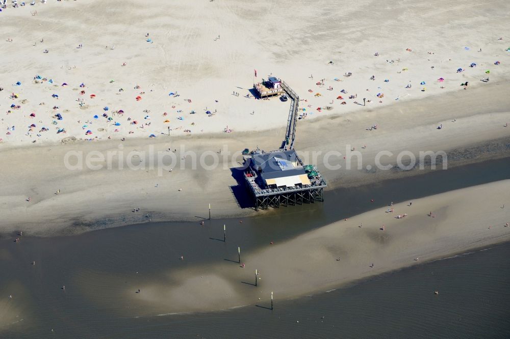 Aerial photograph Sankt Peter-Ording - Beach landscape on the North Sea coast in Sankt Peter-Ording in the state Schleswig-Holstein