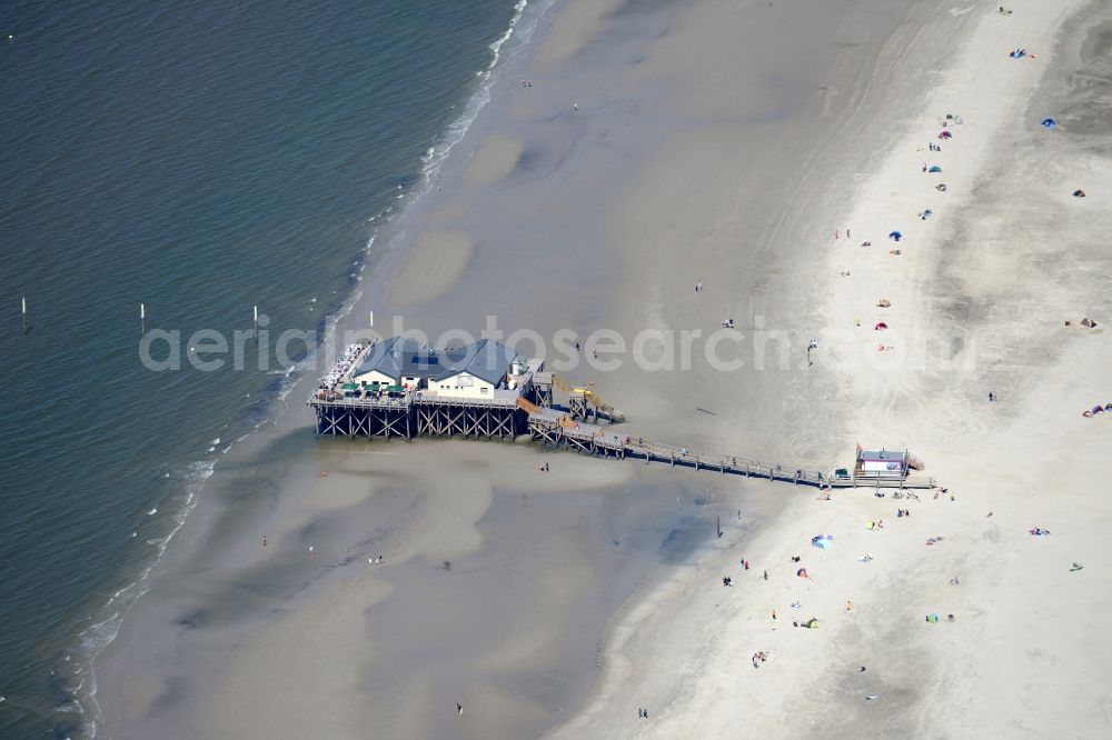 Aerial photograph Sankt Peter-Ording - Beach landscape on the North Sea coast in Sankt Peter-Ording in the state Schleswig-Holstein