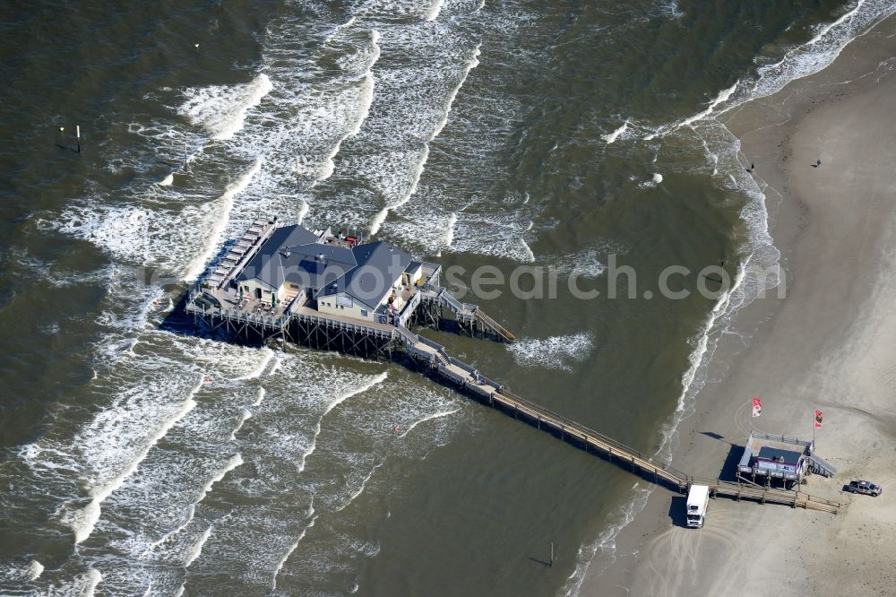 Aerial photograph Sankt Peter-Ording - Beach landscape on the North Sea coast in Sankt Peter-Ording in the state Schleswig-Holstein