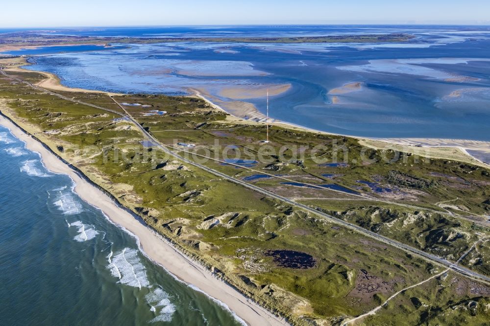 Sylt from the bird's eye view: Beach landscape along the of North Sea in the district Rantum (Sylt) in Sylt in the state Schleswig-Holstein, Germany