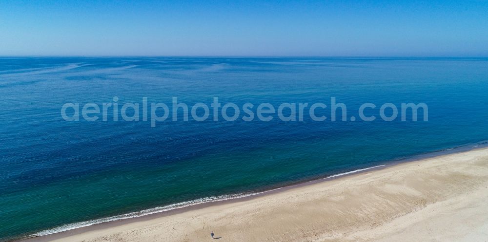 Ulfborg from the bird's eye view: Beach landscape along the of North Sea in Ulfborg in Region Midtjylland, Denmark