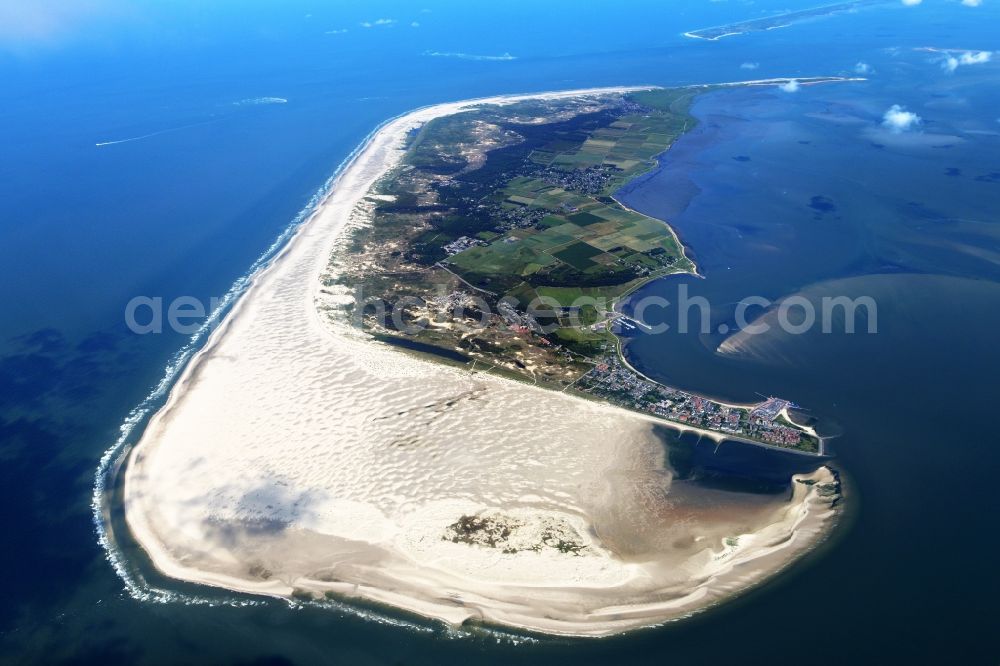 Wittdün auf Amrum from above - Beach landscape on the North Sea in Wittduen auf Amrum in the state Schleswig-Holstein