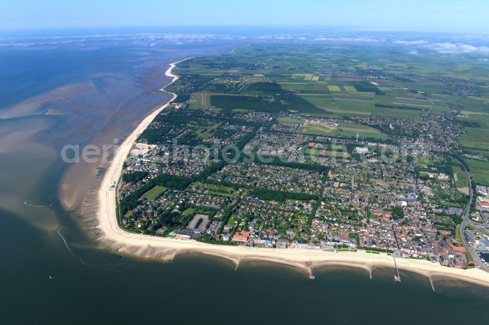 Aerial photograph Wyk auf Föhr - Beach landscape on the North Sea in Wyk auf Foehr in the state Schleswig-Holstein