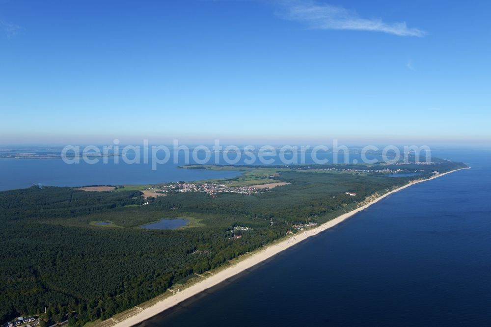 Ückeritz from the bird's eye view: Beach landscape on the Baltic Sea in Ueckeritz in the state Mecklenburg - Western Pomerania