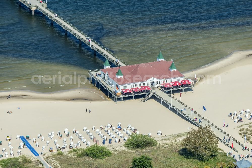 Seebad Ahlbeck from above - Sand and beach landscape at the pier in the seaside resort Ahlbeck in Heringsdorf on the island of Usedom in the state Mecklenburg-Western Pomerania