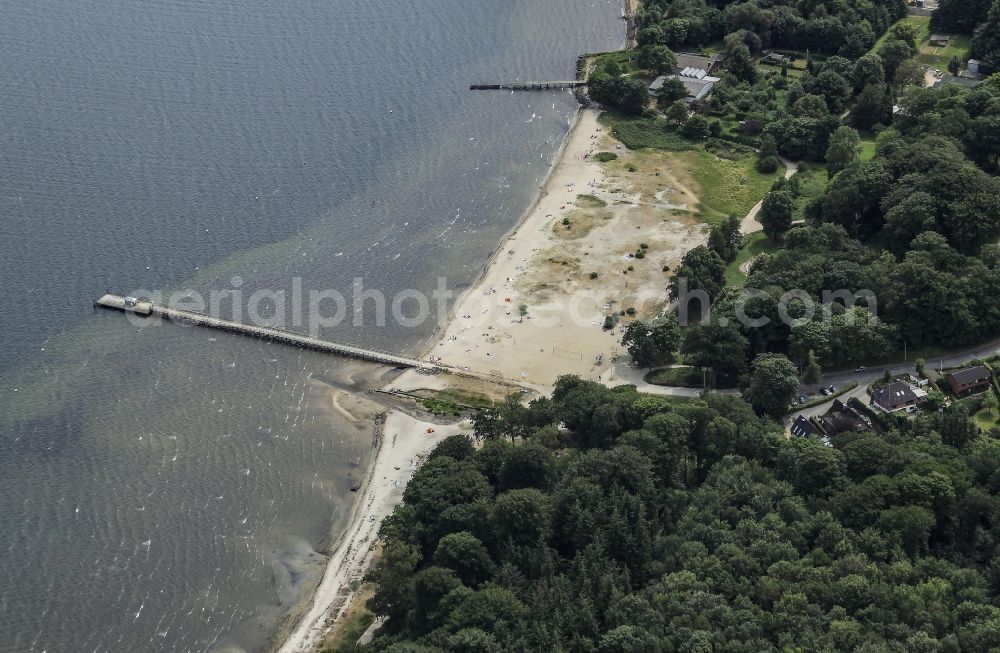 Aerial image Flensburg - Sand and beach landscape on the pier of Ostseebad in Flensburg in the state Schleswig-Holstein, Germany