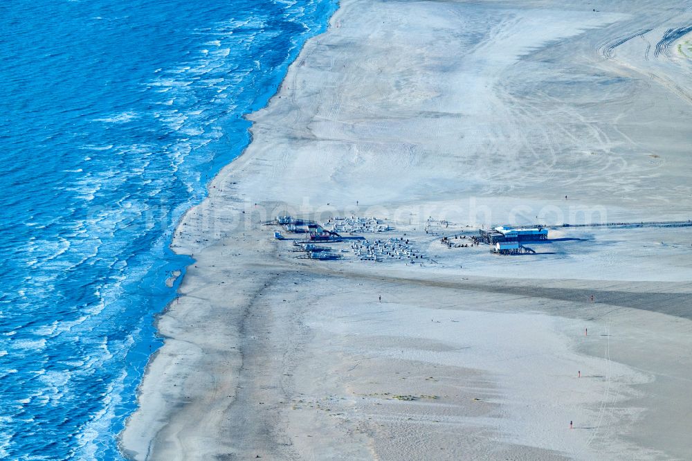 Sankt Peter-Ording from above - Sandy beach landscape at the pier and beach restaurant in the district of Sankt Peter-Bad in Sankt Peter-Ording in the state Schleswig-Holstein, Germany