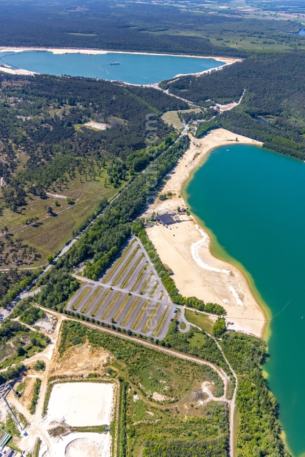 Aerial image Haltern am See - Sandy beach areas on the Silbersee 2 in Haltern am See in the state North Rhine-Westphalia, Germany