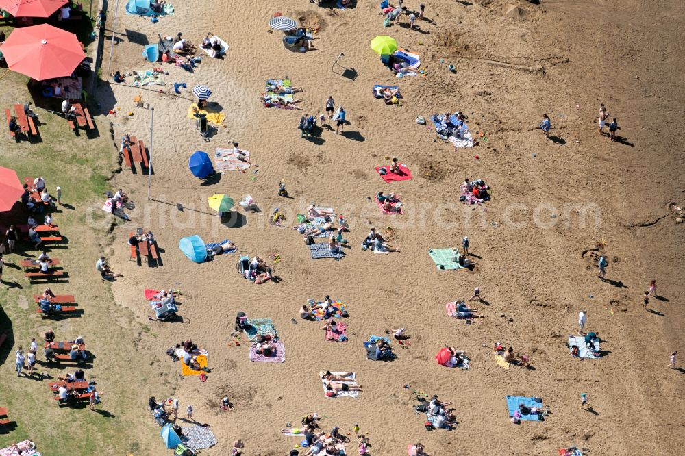 Aerial photograph Bremen - Sandy beach landscape along the banks of the river on Strandbad Weserstrand in the district Huckelriede in Bremen, Germany