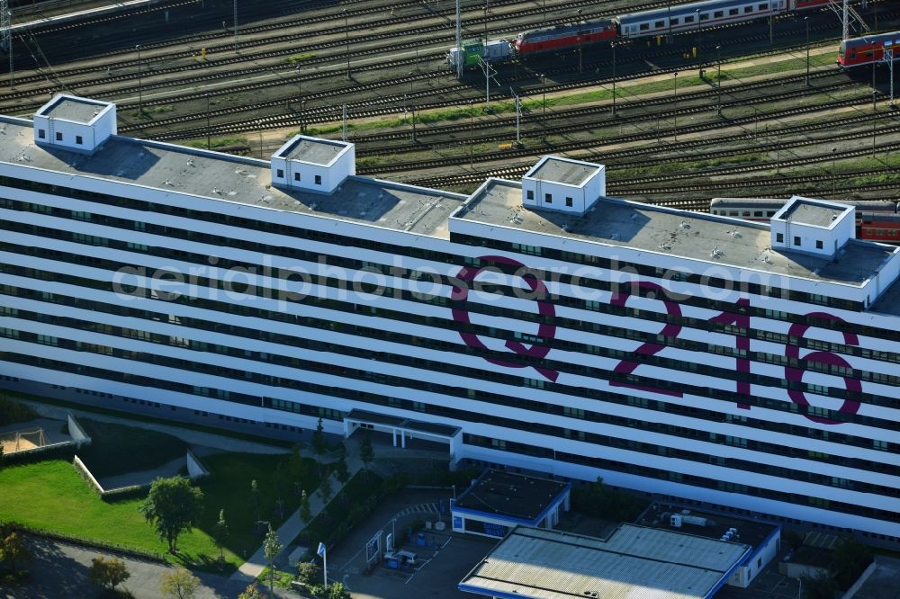 Berlin Lichtenberg from the bird's eye view: Reorganized and modernized DDR block as students and single-residence Q 216 at Lichtenberg station in Berlin