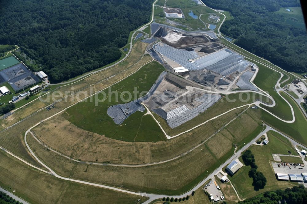 Aerial photograph Selmsdorf - Renovation, sealing and restoration work on the site of the refurbished landfill Deponie Ihlenberg in Selmsdorf in the state Mecklenburg - Western Pomerania, Germany