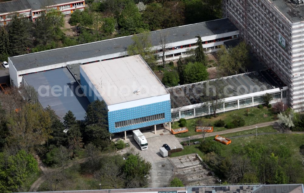 Erfurt from above - Construction site for reconstruction and modernization and renovation of a building of the Alte Parteischule to a training center of the federal customs in the Werner-Seelenbinder-Strasse in Erfurt in the state Thuringia, Germany