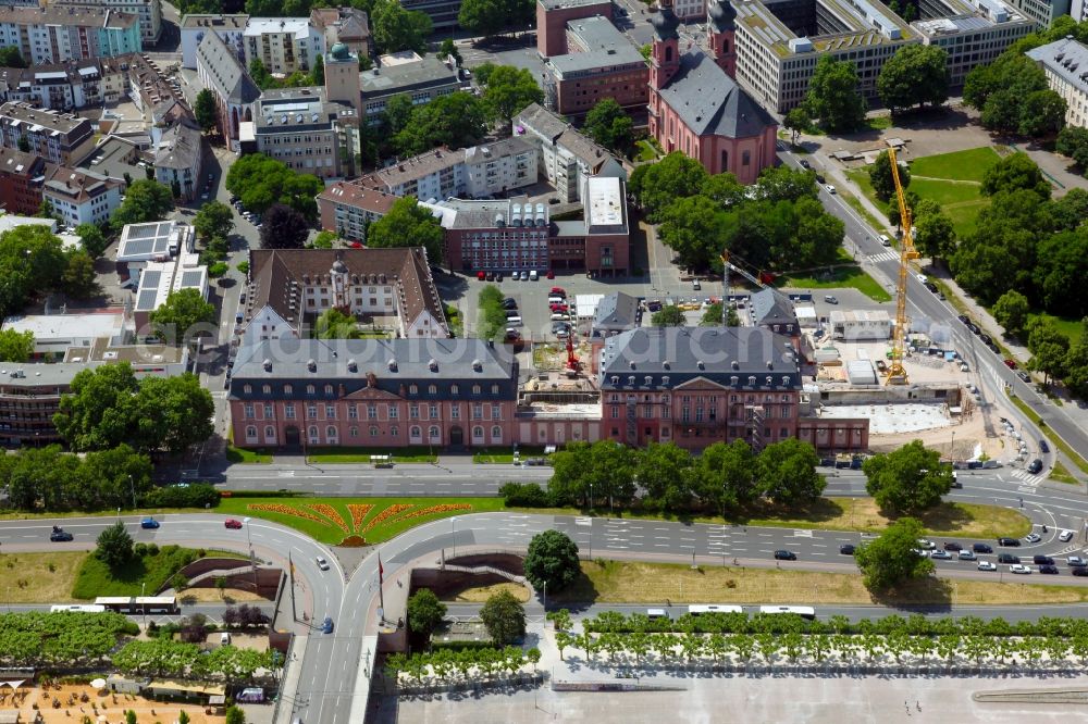 Mainz from the bird's eye view: Construction site for reconstruction and modernization and renovation of a building Deutschhaus on place am Platz der Mainzer Republik - Peter-Altmeier-Allee in Mainz in the state Rhineland-Palatinate, Germany