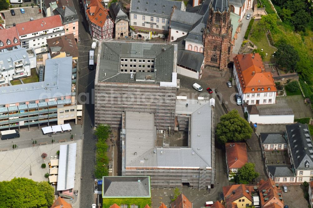 Aerial photograph Aschaffenburg - Town Hall building of the city administration on Dalbergstrasse in the district Innenstadt in Aschaffenburg in the state Bavaria, Germany