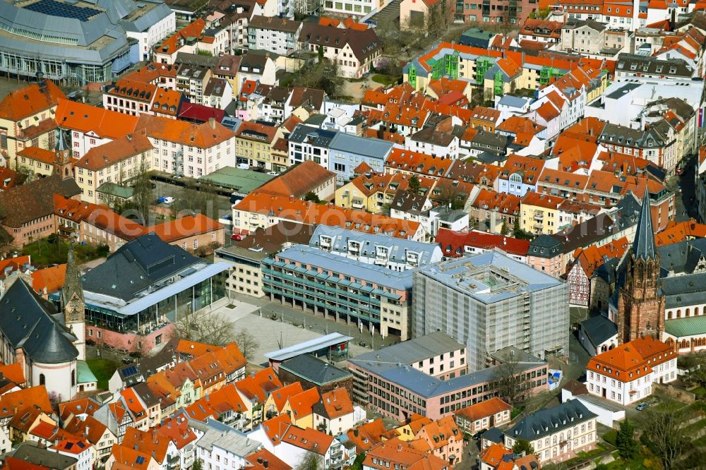 Aerial image Aschaffenburg - Town Hall building of the city administration on Dalbergstrasse in the district Innenstadt in Aschaffenburg in the state Bavaria, Germany