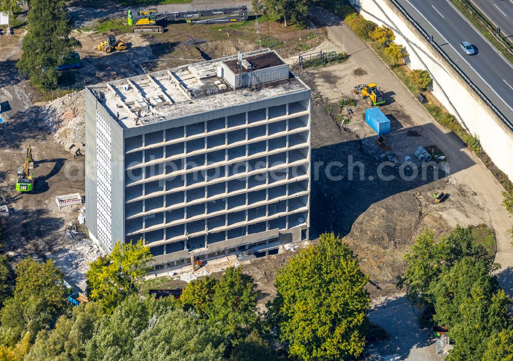 Aerial image Arnsberg - Conversion, modernization and renovation work on the high-rise building of the town hall of the city administration on place Rathausplatz in Arnsberg at Sauerland in the state North Rhine-Westphalia, Germany