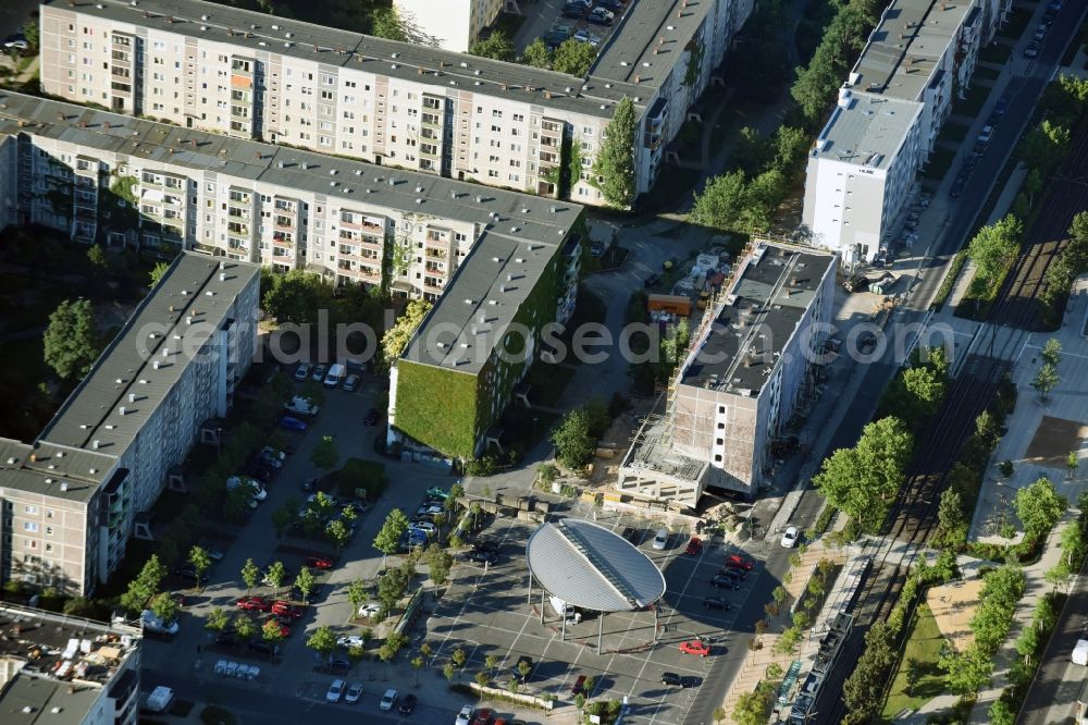 Aerial photograph Potsdam - Restoration and modernization of skyscrapers in the residential area Gartenstadt Drewitz of industrially manufactured settlement at Konrad-Wolf-Avenue in the district Drewitz in Potsdam in the state Brandenburg