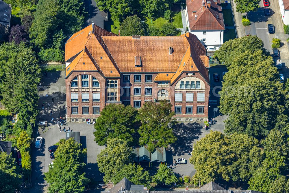 Aerial photograph Witten - Construction site for reconstruction and modernization and renovation of the school building of the Freiligrathschule on Hamburgstrasse in Witten in the state North Rhine-Westphalia, Germany